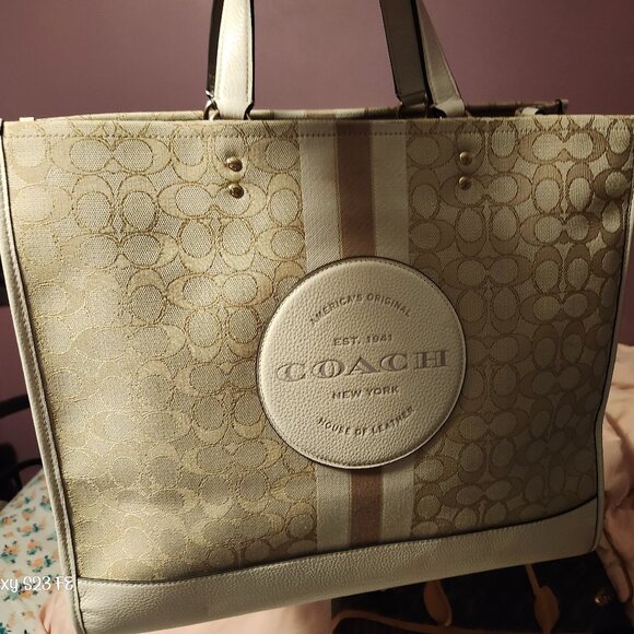 Coach dempsey tote - Picture 1 of 1